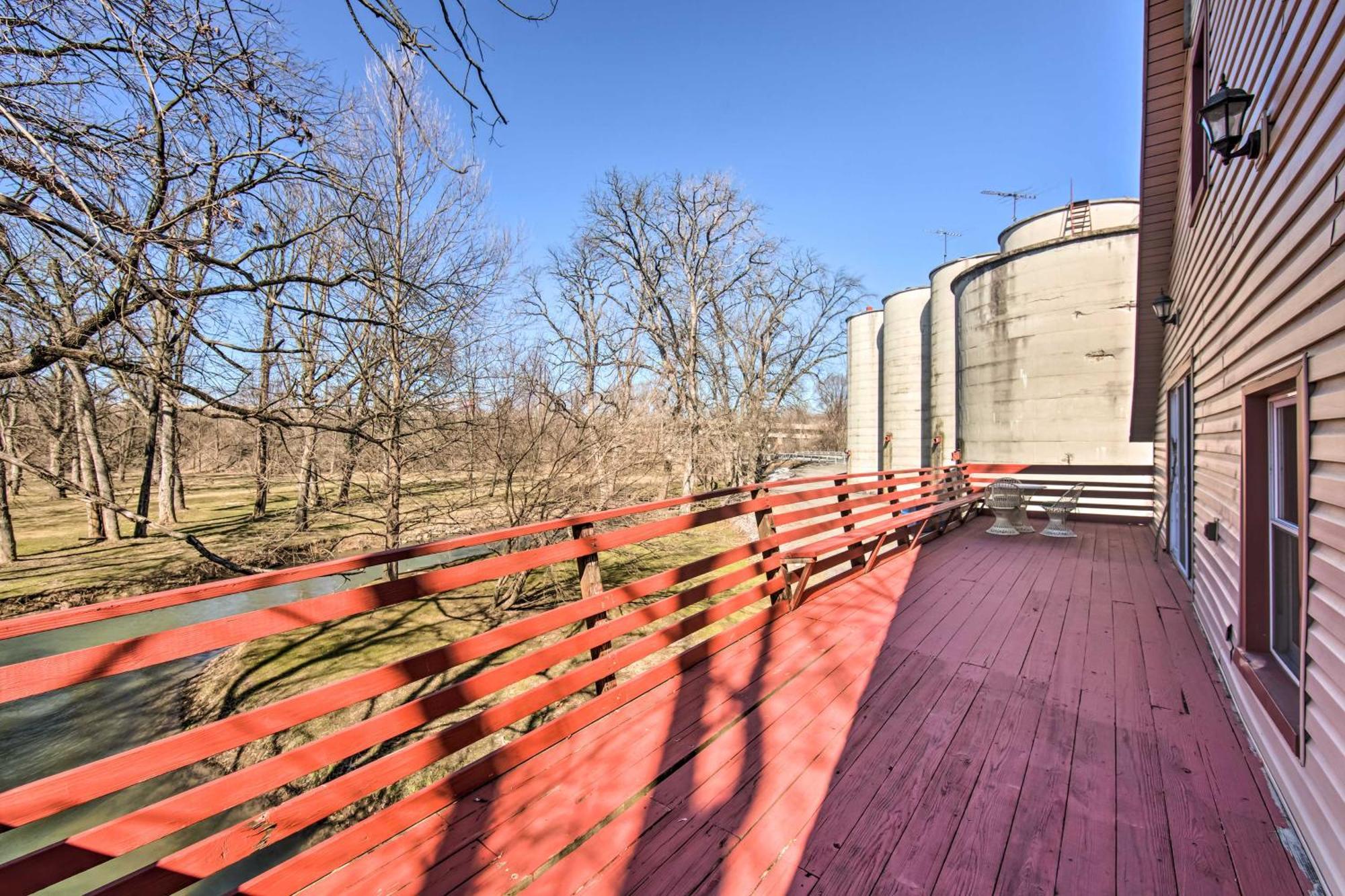 Runningwater Apartment In Lancaster With Deck Exterior foto